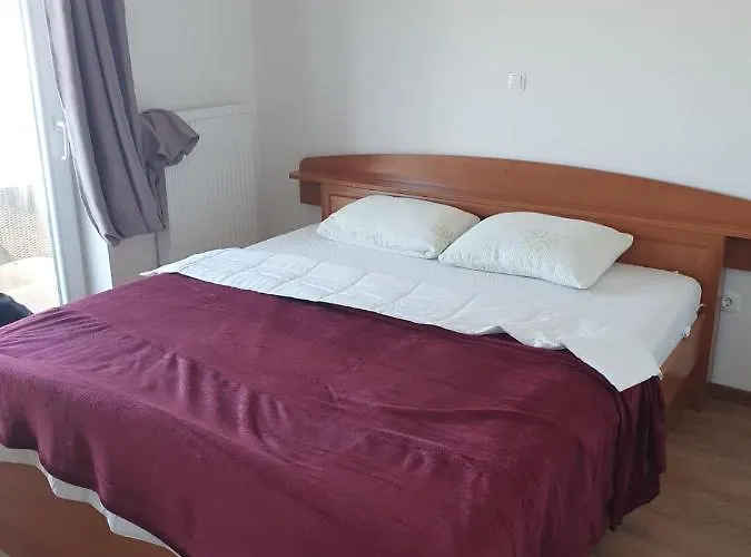 بيت ضيافة Muring Tribalj